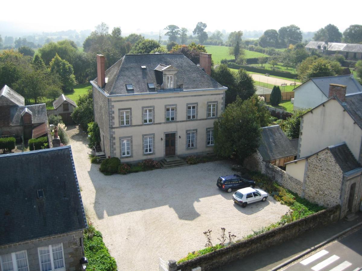Maison D'Hotes La Doucelle Culture Et Bien-Etre Lignieres-Orgeres Bagian luar foto