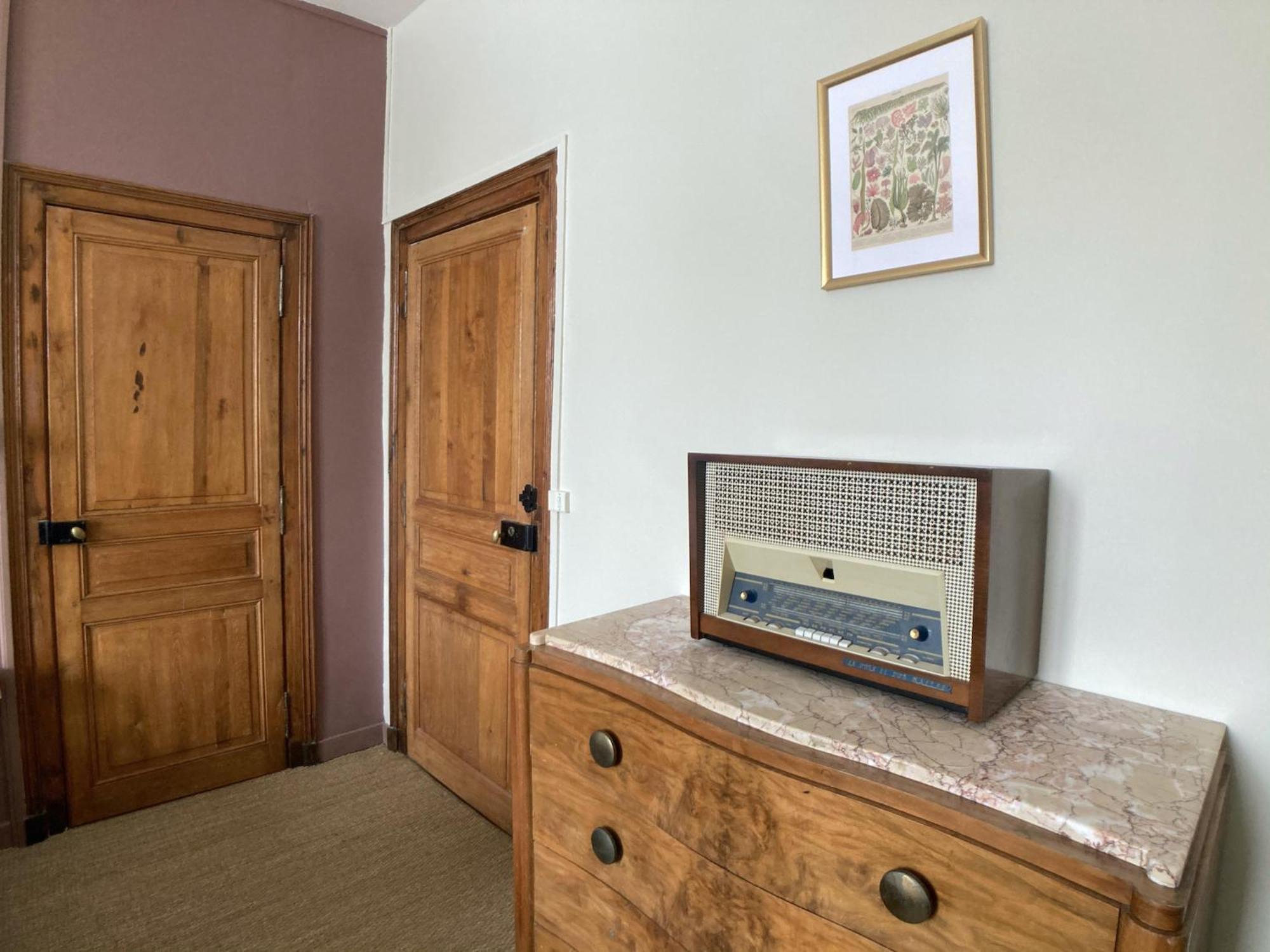 Maison D'Hotes La Doucelle Culture Et Bien-Etre Lignieres-Orgeres Ruang foto