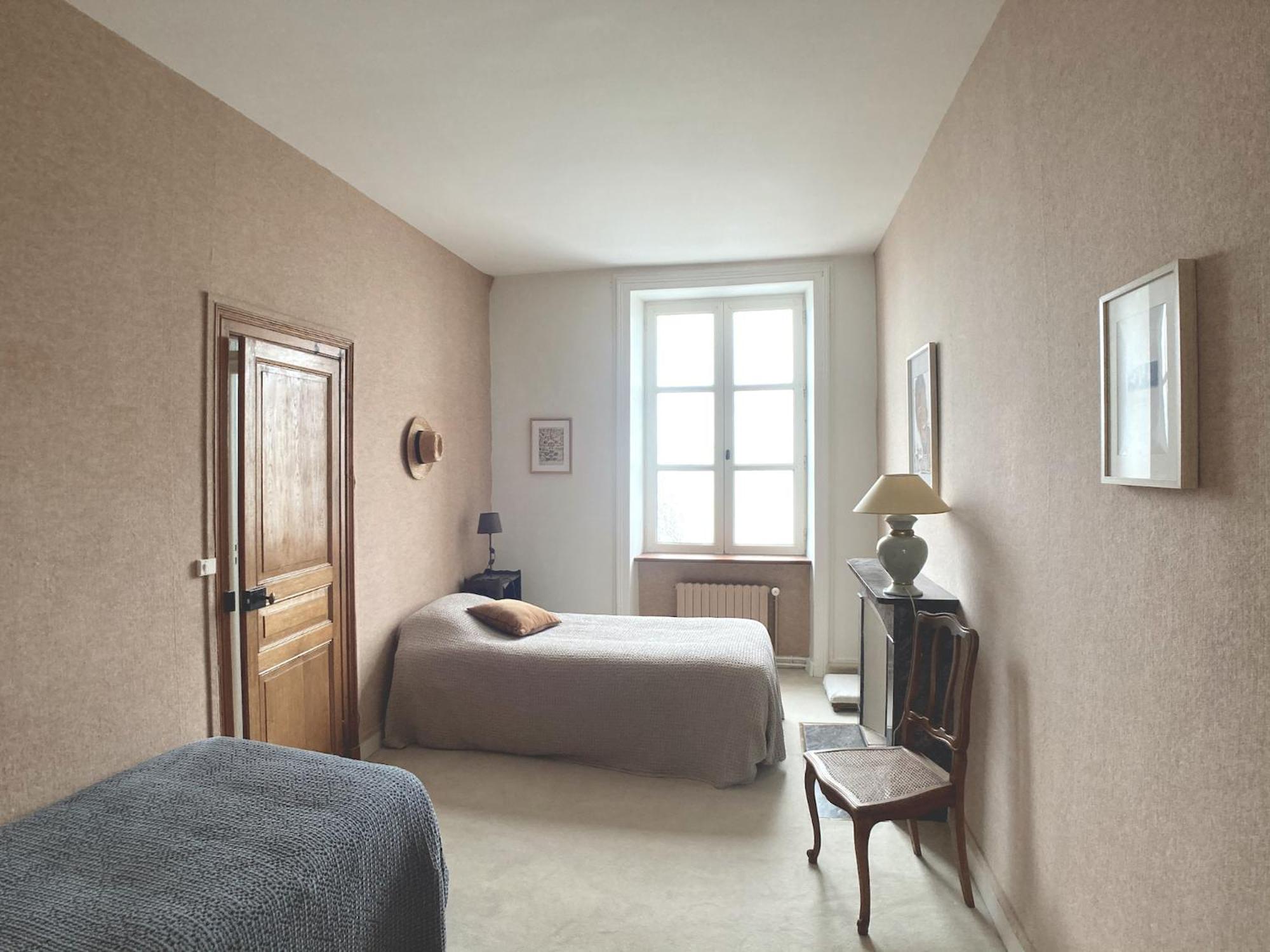 Maison D'Hotes La Doucelle Culture Et Bien-Etre Lignieres-Orgeres Ruang foto