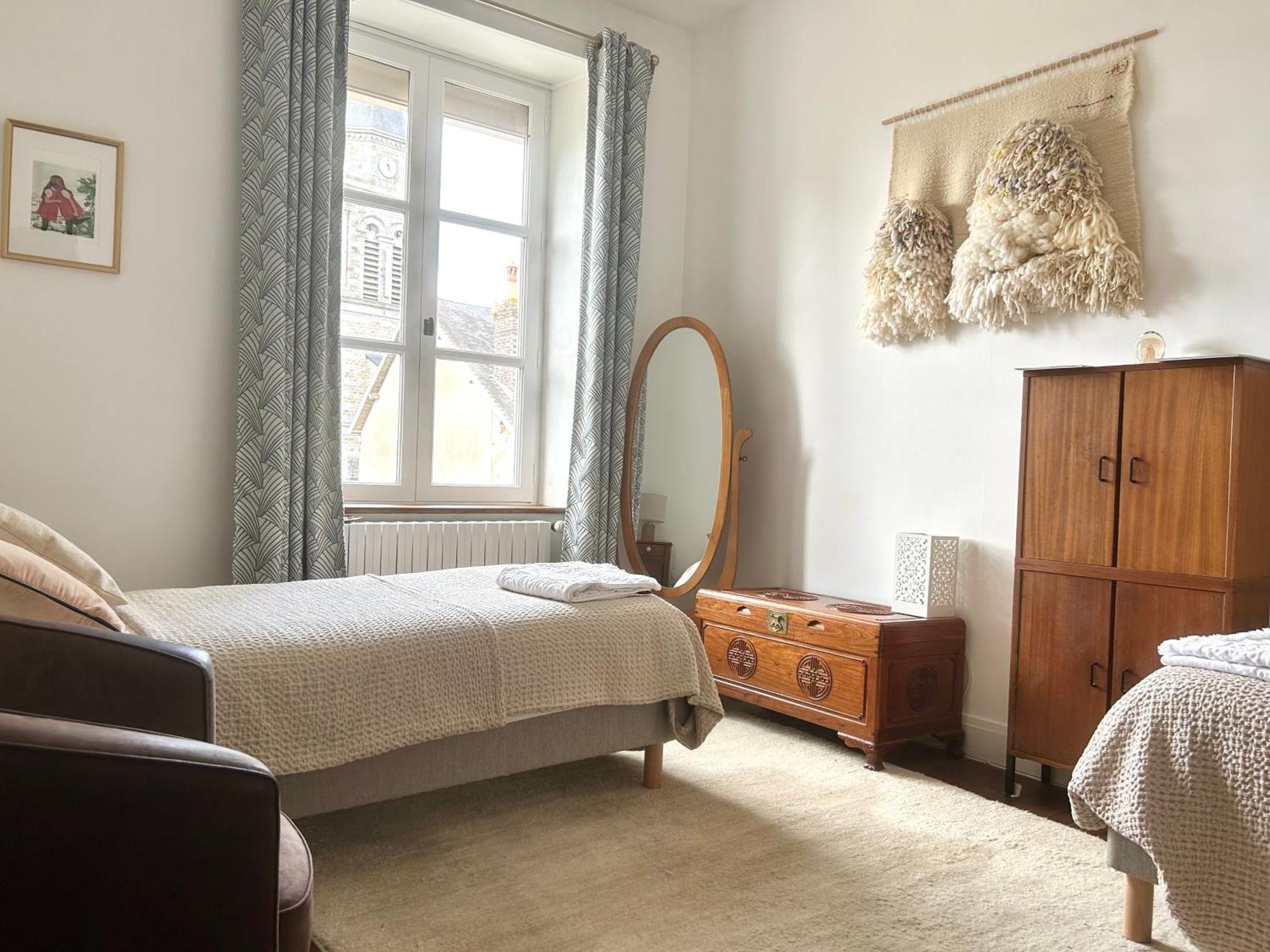 Maison D'Hotes La Doucelle Culture Et Bien-Etre Lignieres-Orgeres Ruang foto